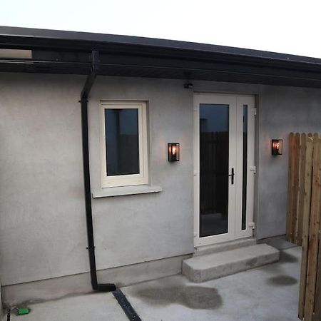 Modern Studio Apartment In Cashel คาเชล ภายนอก รูปภาพ